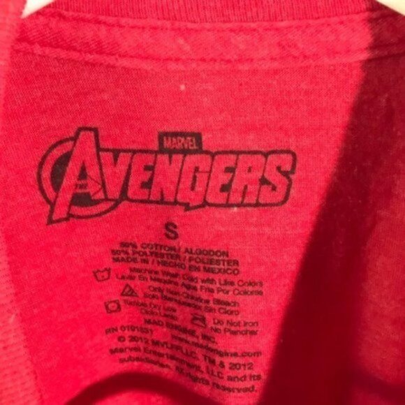Marvel Avengers T-Shirt Red White Blue - Picture 4 of 5